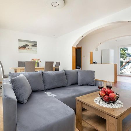 Bright & Spacious Family Apartment In Miedzyzdroje With Parking And 3 Balconies By Noclegi Renters Esterno foto