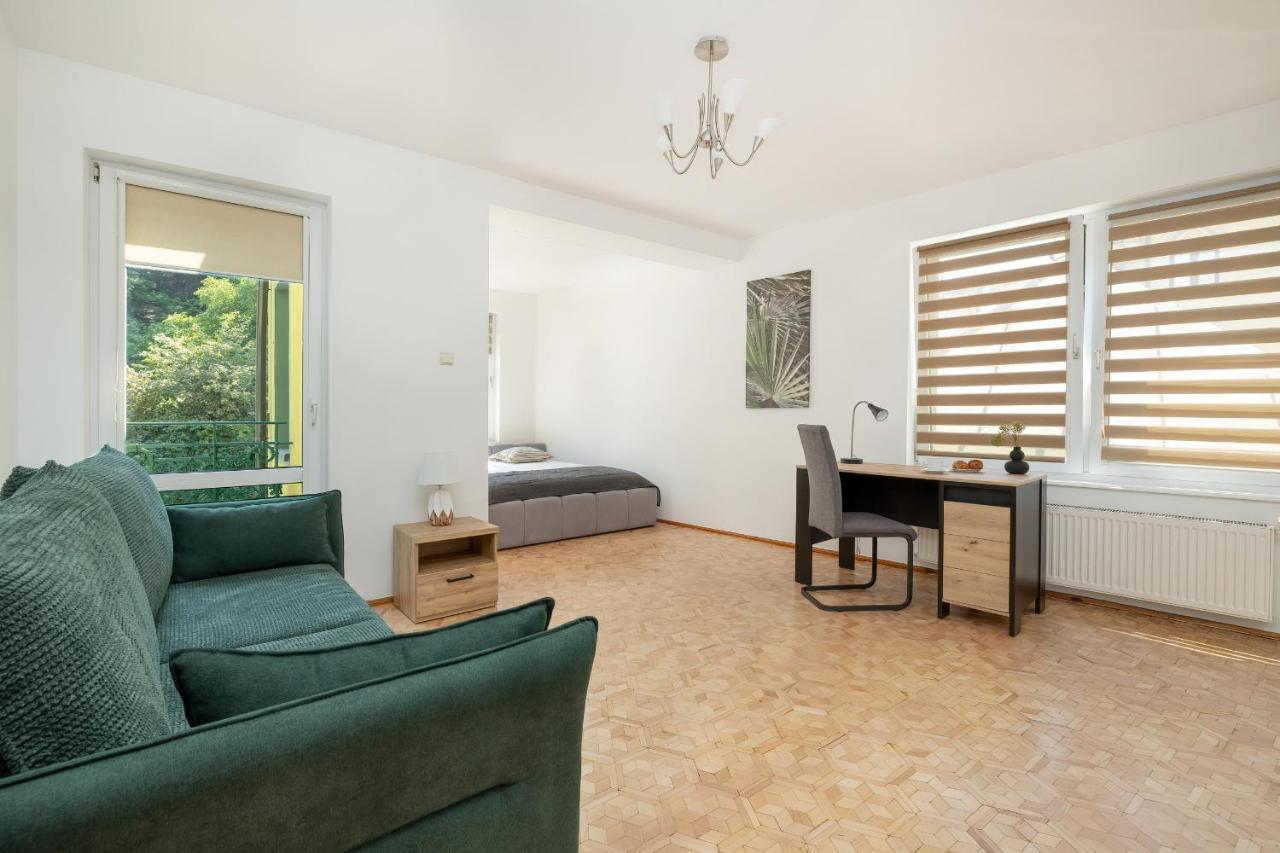 Bright & Spacious Family Apartment In Miedzyzdroje With Parking And 3 Balconies By Noclegi Renters Esterno foto