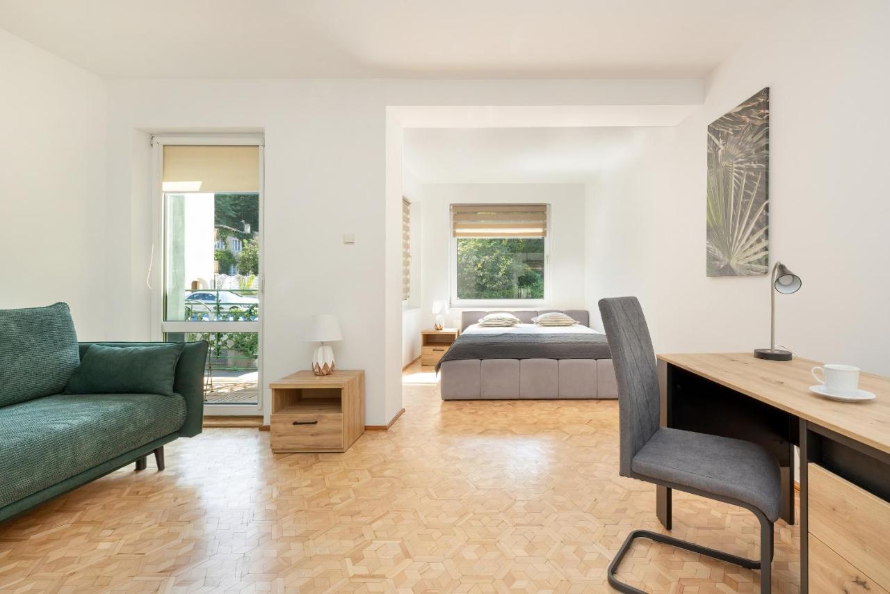 Bright & Spacious Family Apartment In Miedzyzdroje With Parking And 3 Balconies By Noclegi Renters Esterno foto