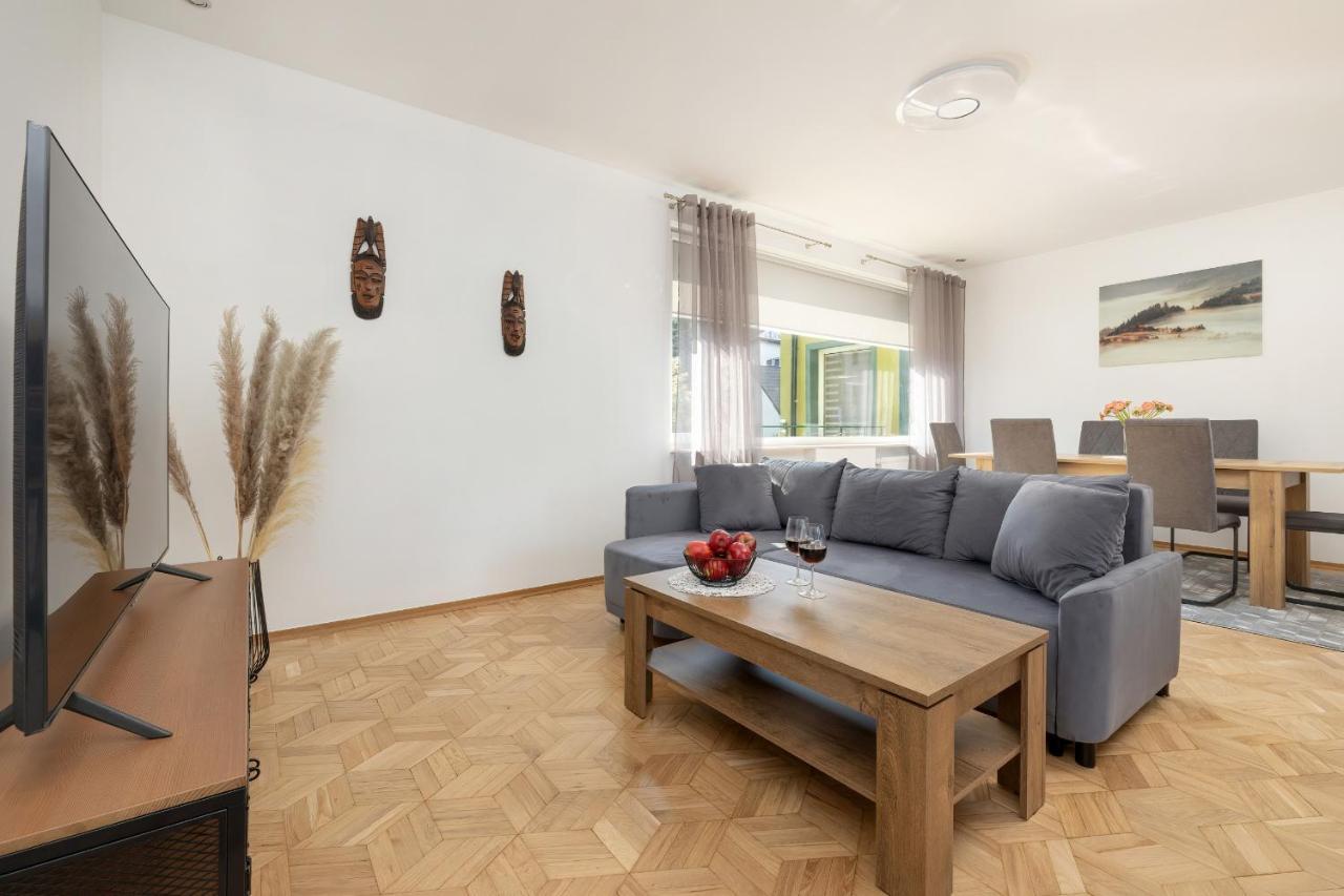 Bright & Spacious Family Apartment In Miedzyzdroje With Parking And 3 Balconies By Noclegi Renters Esterno foto